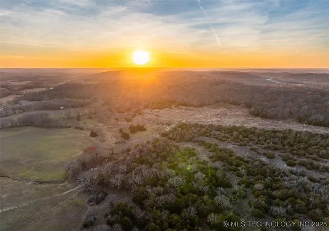 2nd image of 471 S 437, Locust Grove, OK 74352 | MLS# 2551154
