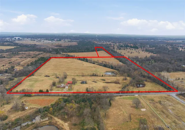2nd image of 1200 S 54th St, Muskogee, OK 74401 | MLS# 2551146