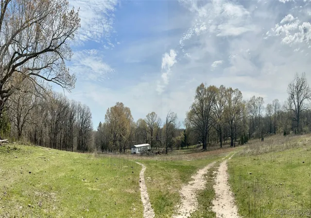 Homes for sale in Atoka, OK | 1397 E Allison Rd, Atoka, OK 74525 | MLS# 2550993