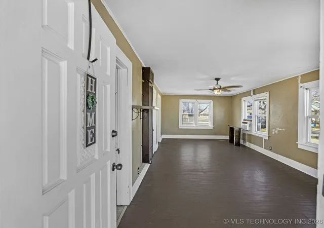 3rd image of 119 Enlow Ave, Blackwell, OK 74631 | MLS# 2600239