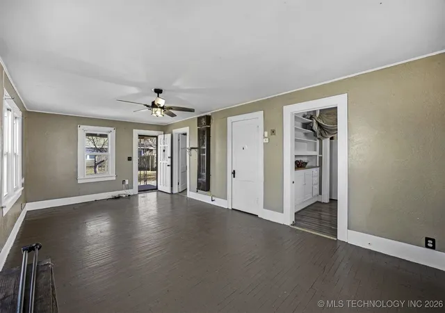 4th image of 119 Enlow Ave, Blackwell, OK 74631 | MLS# 2600239