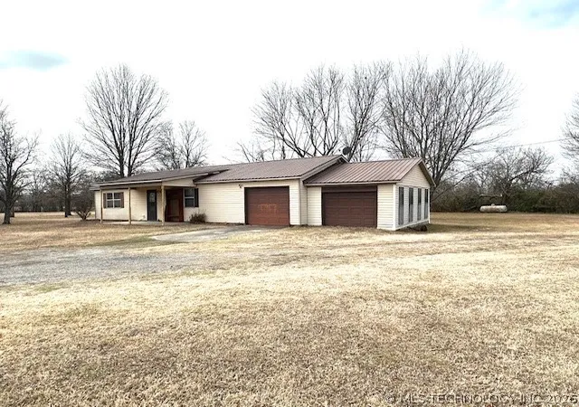 47th image of 1564 W 110th St, Wagoner, OK 74467 | MLS# 2600245