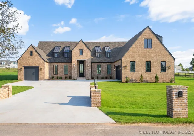 Homes for sale in Mounds, OK | 207 W 172nd St S, Mounds, OK 74047 | MLS# 2600530