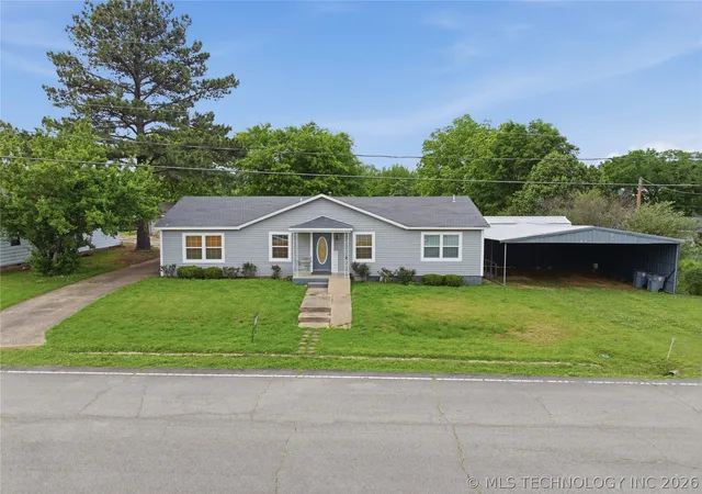 Homes for sale in Quinton, OK | 906 1st St, Quinton, OK 74561 | MLS# 2600606