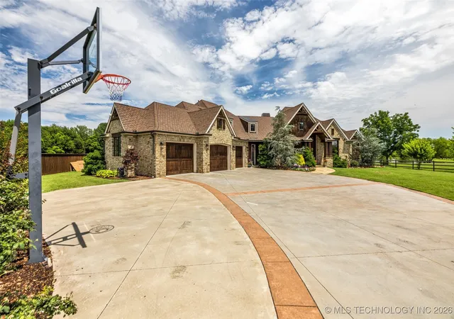 Homes for sale in Bixby, OK | 13533 S Lewis Ave, Bixby, OK 74008 | MLS# 2600649