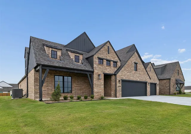Photo 2 of Single family home for sale at 14449 S Evanston Ave, Bixby, OK 74008 | MLS# 2600864 | Listing updated on 2026-10-06