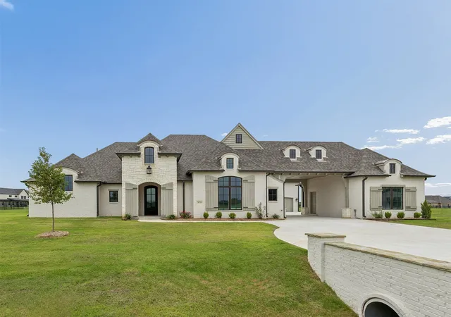 Photo 1 of Single family home for sale at 31719 E Two Socks Dr, Broken Arrow, OK 74014 | MLS# 2600894 | Listing updated on 2026-10-07
