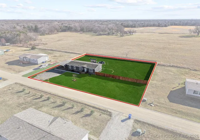Homes for sale in Calera, OK | 304 Cale Ln, Calera, OK 74730 | MLS# 2600755