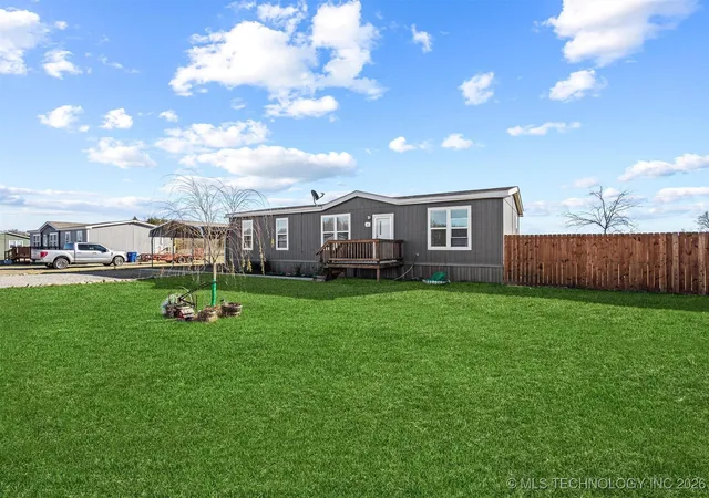 Homes for sale in Calera, OK | 304 Cale Ln, Calera, OK 74730 | MLS# 2600755