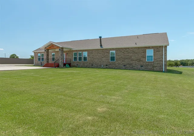 3rd image of 970589 Hwy 18 Hwy, Chandler, OK 74834 | MLS# 2600740