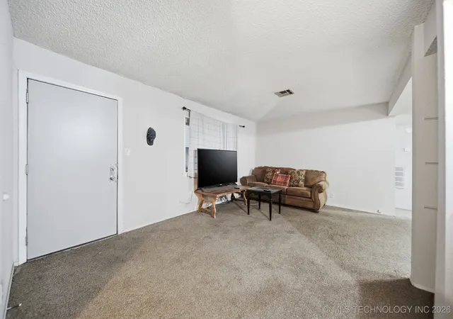 Homes for sale in Tulsa, OK | 2215 E 67th St #1511, Tulsa, OK 74136 | MLS# 2600888