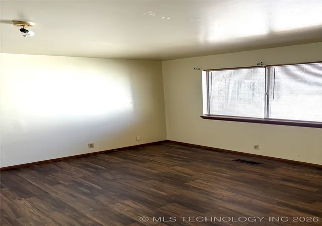 Homes for sale in Okmulgee, OK | 704 S Morton Ave, Okmulgee, OK 74447 | MLS# 2600998