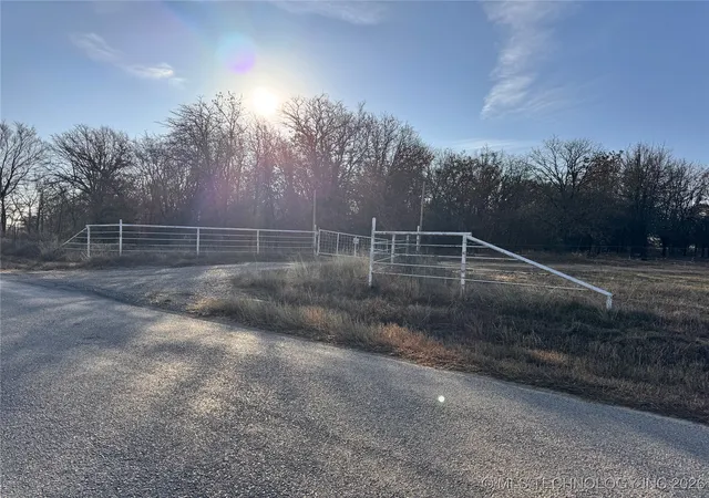 Homes for sale in Lone Grove, OK | 191 Enterprise, Lone Grove, OK 73443 | MLS# 2601145