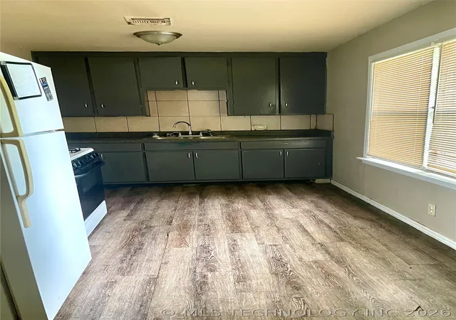 5th image of 6734 E Independence St, Tulsa, OK 74115 | MLS# 2551026