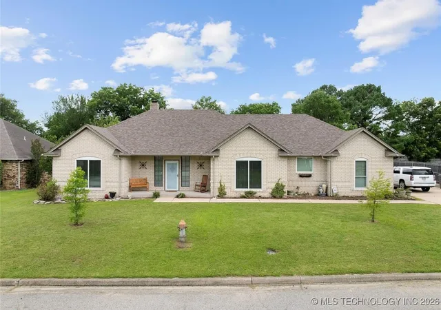 Homes for sale in Ardmore, OK | 1507 Southern Hills Dr, Ardmore, OK 73401 | MLS# 2601191