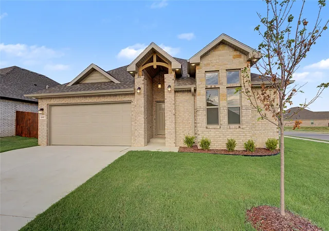 Photo 2 of Single family home for sale at 10807 S 274th Eastavenue, Coweta, OK 74014 | MLS# 2601298 | Listing updated on 2026-08-28