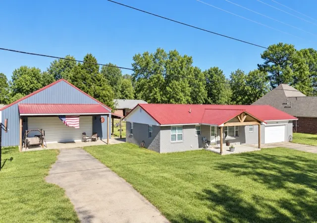 Photo 1 of Single family home for sale at 1303 H St, Stigler, OK 74462 | MLS# 2601249 | Listing updated on 2026-10-05