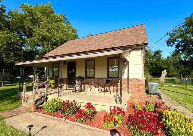 Photo 3 of Single family home for sale at 17405 S Garnett Rd, Bixby, OK 74008 | MLS# 2601311 | Listing updated on 2026-09-17