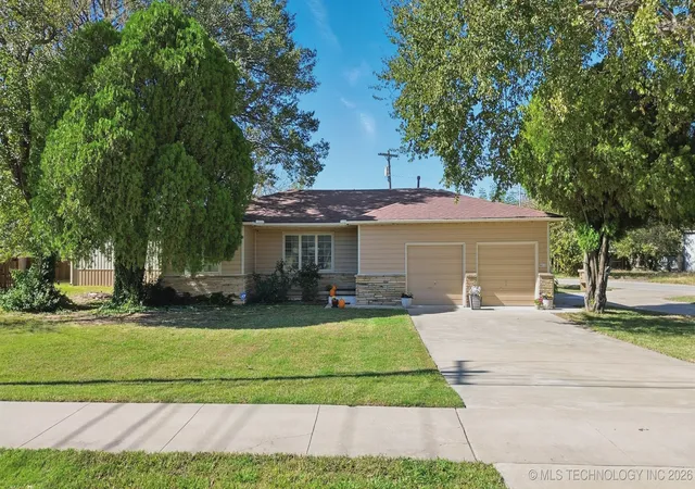 1st image of 600 S Cherokee St, Catoosa, OK 74015 | MLS# 2601393