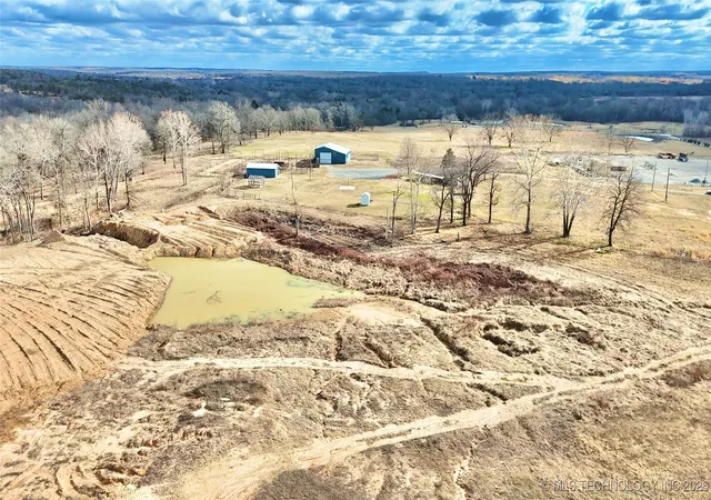 3rd image of 230 Wolfhunters Ln, Mc Alester, OK 74501 | MLS# 2601582