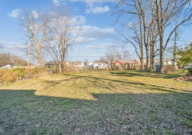 11th image of 1043 N College Ave, Tulsa, OK 74110 | MLS# 2601570