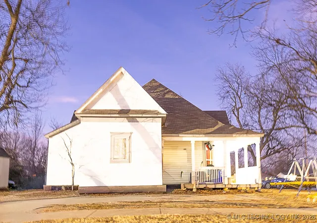 Homes for sale in Ada, OK | 600 W 16th, Ada, OK 74820 | MLS# 2601598