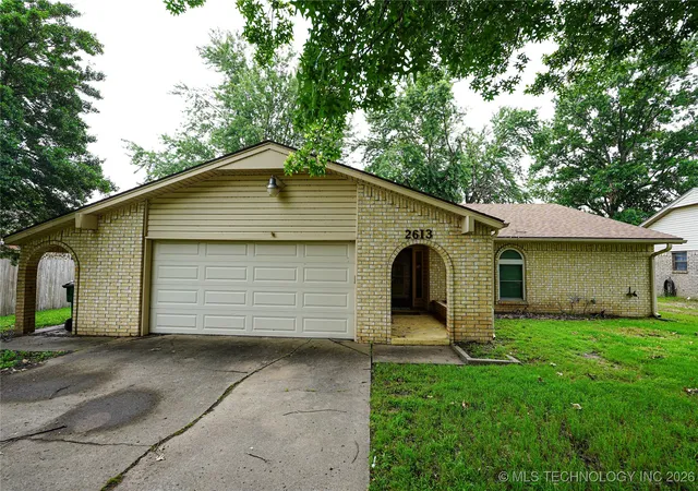 Photo 1 of Single family home for sale at 2613 Turner St, Muskogee, OK 74403 | MLS# 2601802 | Listing updated on 2026-05-19
