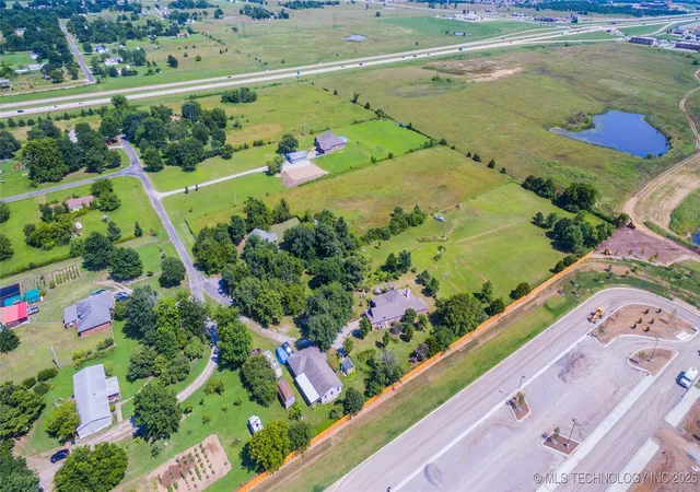 5th image of 13420 E 122Nd St N, Collinsville, OK 74021 | MLS# 2601828