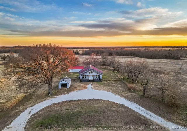 1st image of 7810 State Road 70 E, Durant, OK 74701 | MLS# 2601954