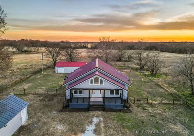 2nd image of 7810 State Road 70 E, Durant, OK 74701 | MLS# 2601954