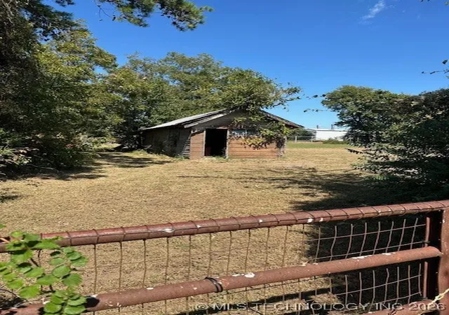 Homes for sale in Holdenville, OK | 1116 N Gulf, Holdenville, OK 74848 | MLS# 2602120