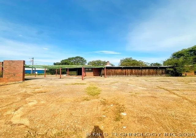 Homes for sale in Holdenville, OK | 1116 N Gulf, Holdenville, OK 74848 | MLS# 2602120
