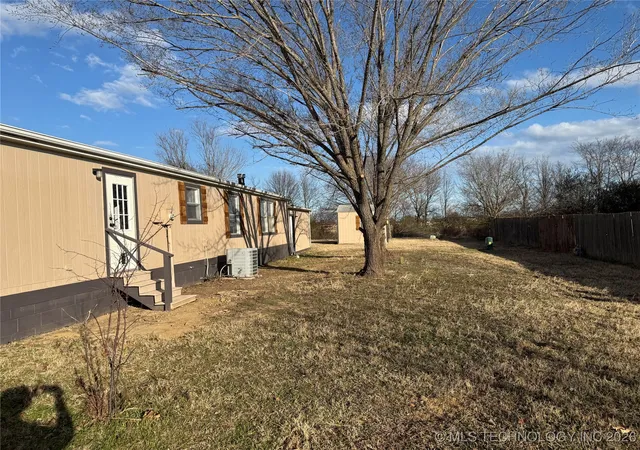 Homes for sale in Muskogee, OK | 607 Crabapple Ct, Muskogee, OK 74403 | MLS# 2602179