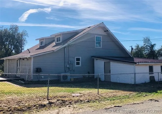 Homes for sale in Cushing, OK | 1301 E Ash St, Cushing, OK 74023 | MLS# 2602388