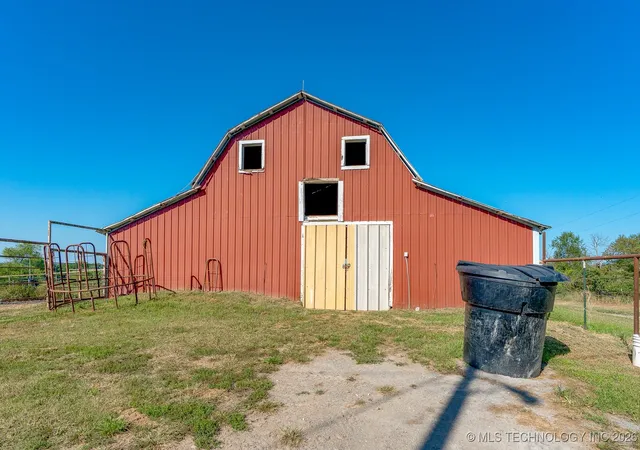 Homes for sale in Tupelo, OK | 36885 County Road 1670, Tupelo, OK 74572 | MLS# 2602125
