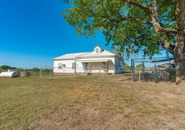 Homes for sale in Tupelo, OK | 36885 County Road 1670, Tupelo, OK 74572 | MLS# 2602125