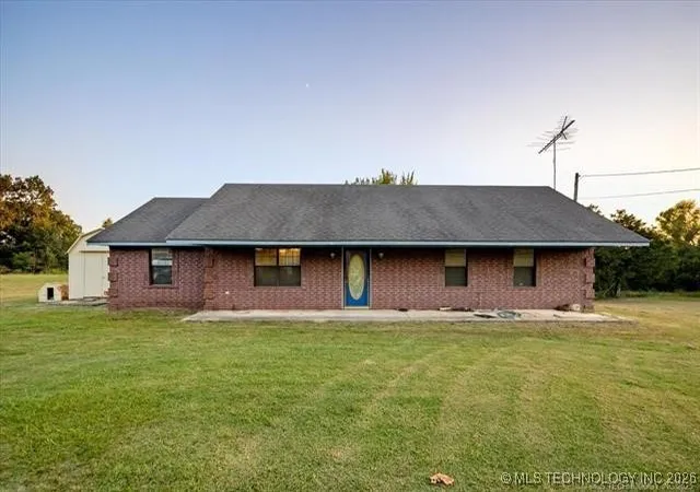 Homes for sale in Whitefield, OK | 711 E Iowa, Whitefield, OK 74472 | MLS# 2602454