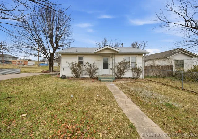 Homes for sale in Cushing, OK | 616 E Cherry St, Cushing, OK 74023 | MLS# 2602520