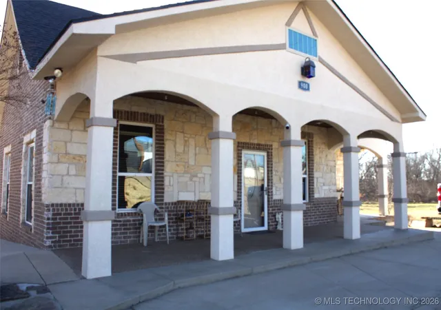 Photo 2 of Single family home for sale at 900 E Choctaw Ave, Mc Alester, OK 74501 | MLS# 2602638 | Listing updated on 2026-07-20