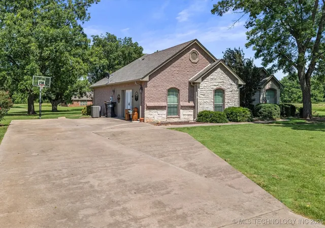 Homes for sale in Burneyville, OK | 41 Masters, Burneyville, OK 73430 | MLS# 2602512