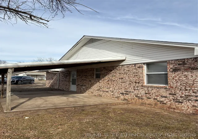 Homes for sale in Cushing, OK | 1001 E Pecan St, Cushing, OK 74023 | MLS# 2602695