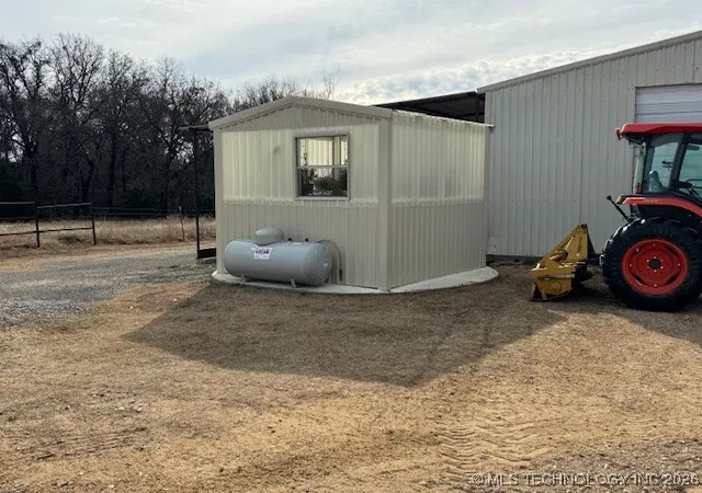Homes for sale in Madill, OK | 13547 Lowery Rd, Madill, OK 73446 | MLS# 2602794