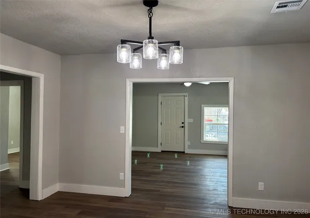 4th image of 721 Roff St, Ardmore, OK 73401 | MLS# 2602810