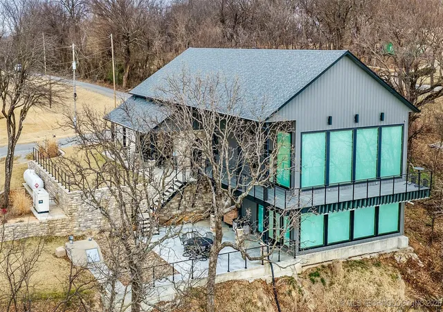 2nd image of 417188 Mockingbird Ln, Eufaula, OK 74432 | MLS# 2602561