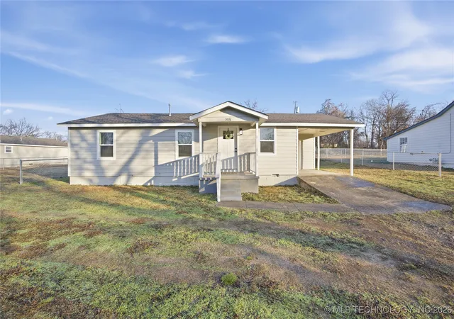 Homes for sale in Tahlequah, OK | 306 First St, Tahlequah, OK 74464 | MLS# 2602822