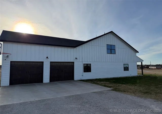 Homes for sale in Wilson, OK | 556 Persimmon Nw, Wilson, OK 73463 | MLS# 2550041