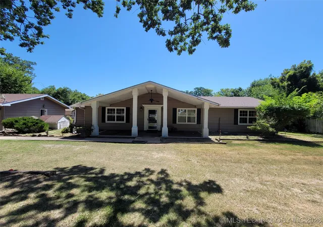 2nd image of 156 Bower Rd, Eufaula, OK 74432 | MLS# 2601325