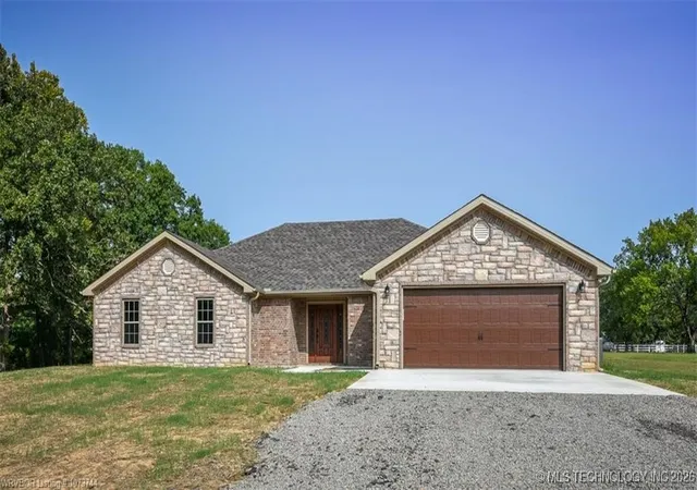 Homes for sale in Sallisaw, OK | 112443 S 4610, Sallisaw, OK 74955 | MLS# 2603077
