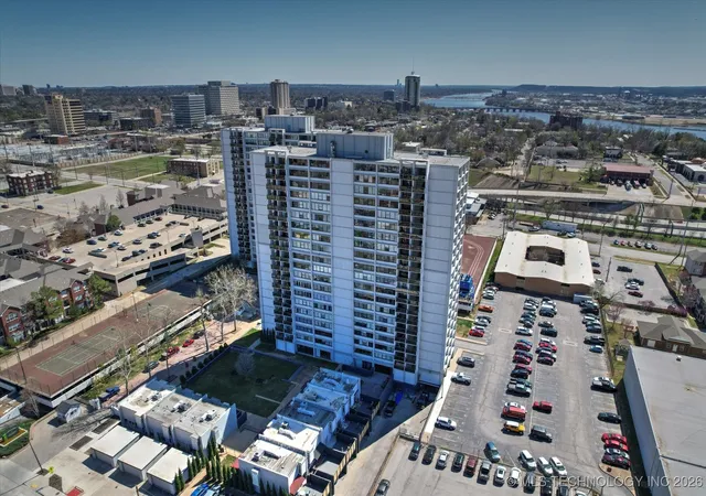 2nd image of 410 W 7th St, Tulsa, OK 74119