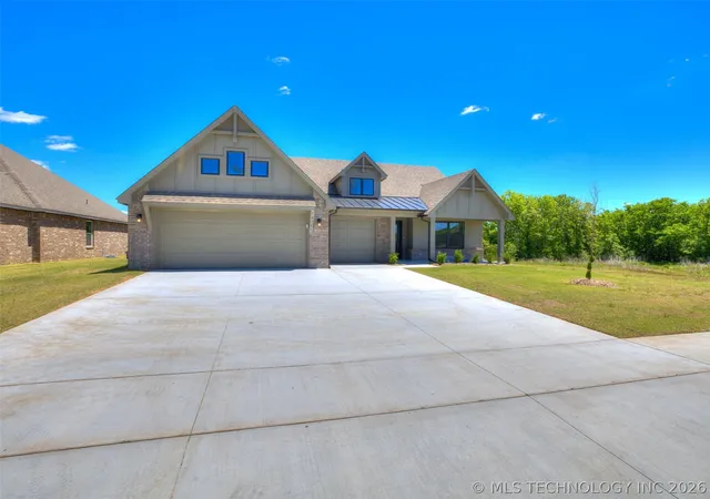 Homes for sale in Bixby, OK | 14757 S College Pl, Bixby, OK 74008 | MLS# 2603282
